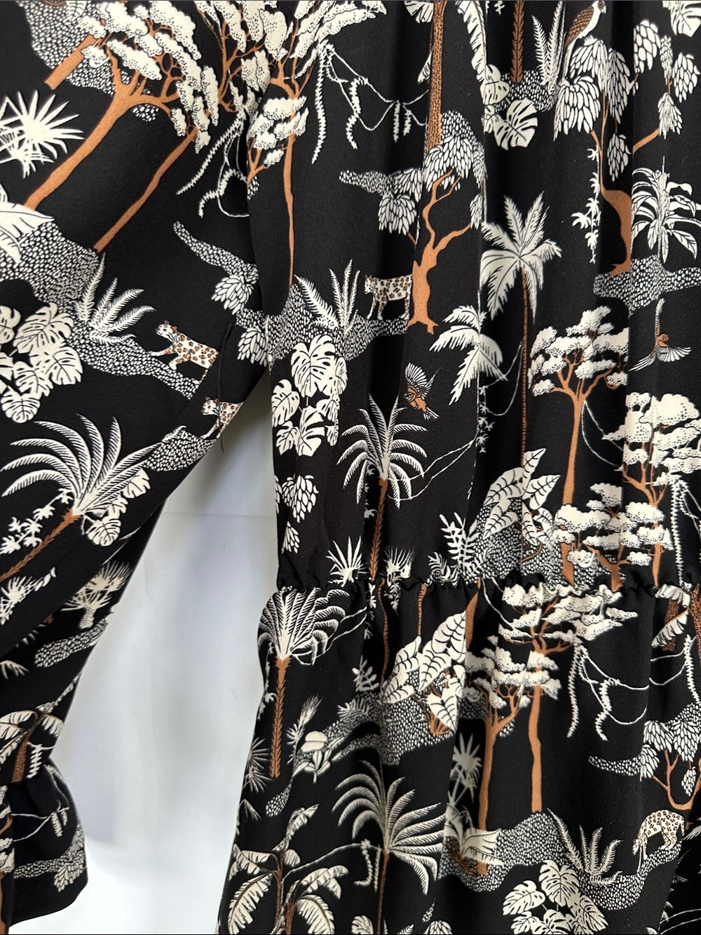 H&M Tropical Palm Print Off Shoulder Dress Ruffle Hem Boho Vacation Size 6 - Picture 8 of 8